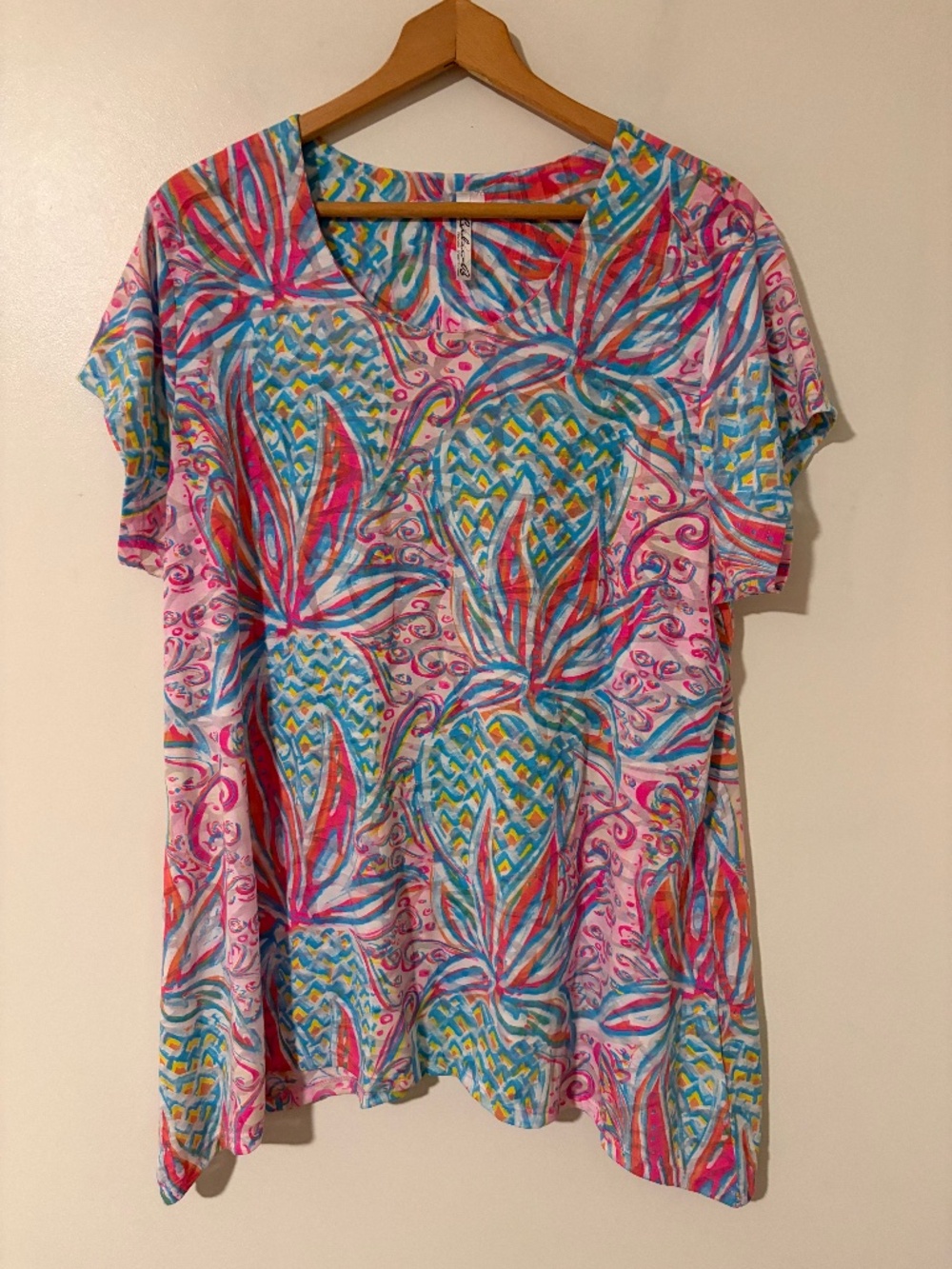 Colorful Lulu-B Floral Women's Top, size XL, in pink, turquoise, yellow & white